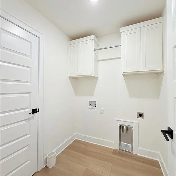 3008 SW Lovely Ln — Photo 2