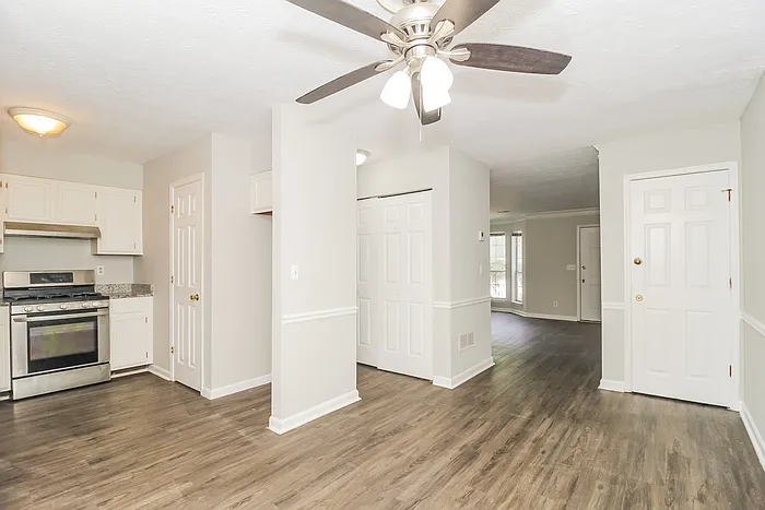 5621 Stonington Trace Pkwy — Photo 7
