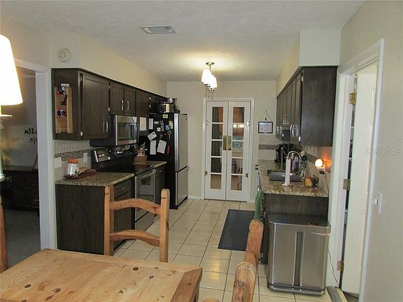 4th image of 12715 Paddock Ave