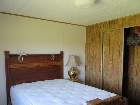 5th image of 11215 Hughes Ln