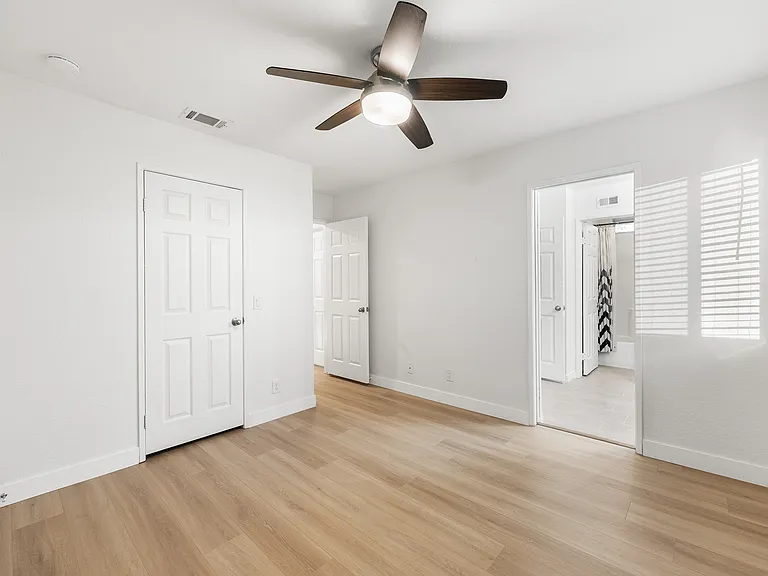 44351 Shad St — Photo 22