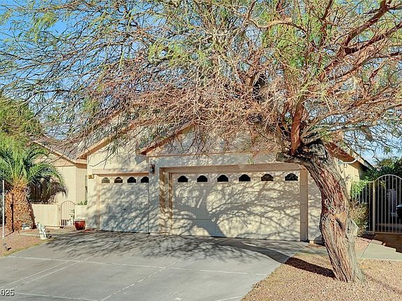 2nd image of 60 Mesa Rivera St