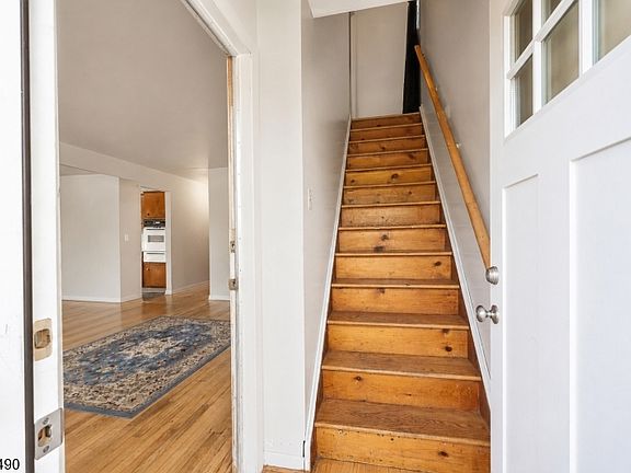3rd image of 1224 Union St