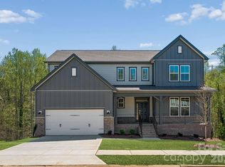 208 E Warfield Dr, Mooresville, NC 28115