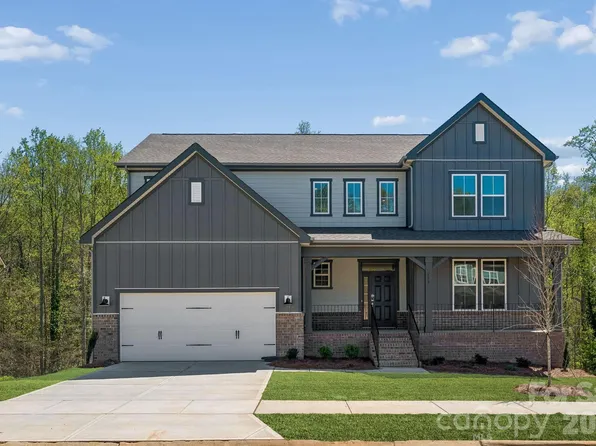 208 E Warfield Dr, Mooresville, NC 28115