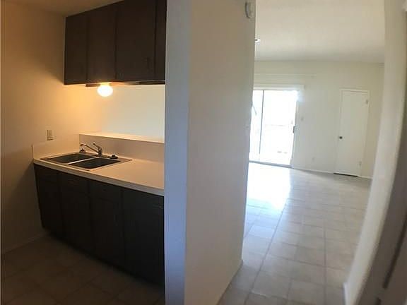 3rd image of 630 Maiden Ln APT I