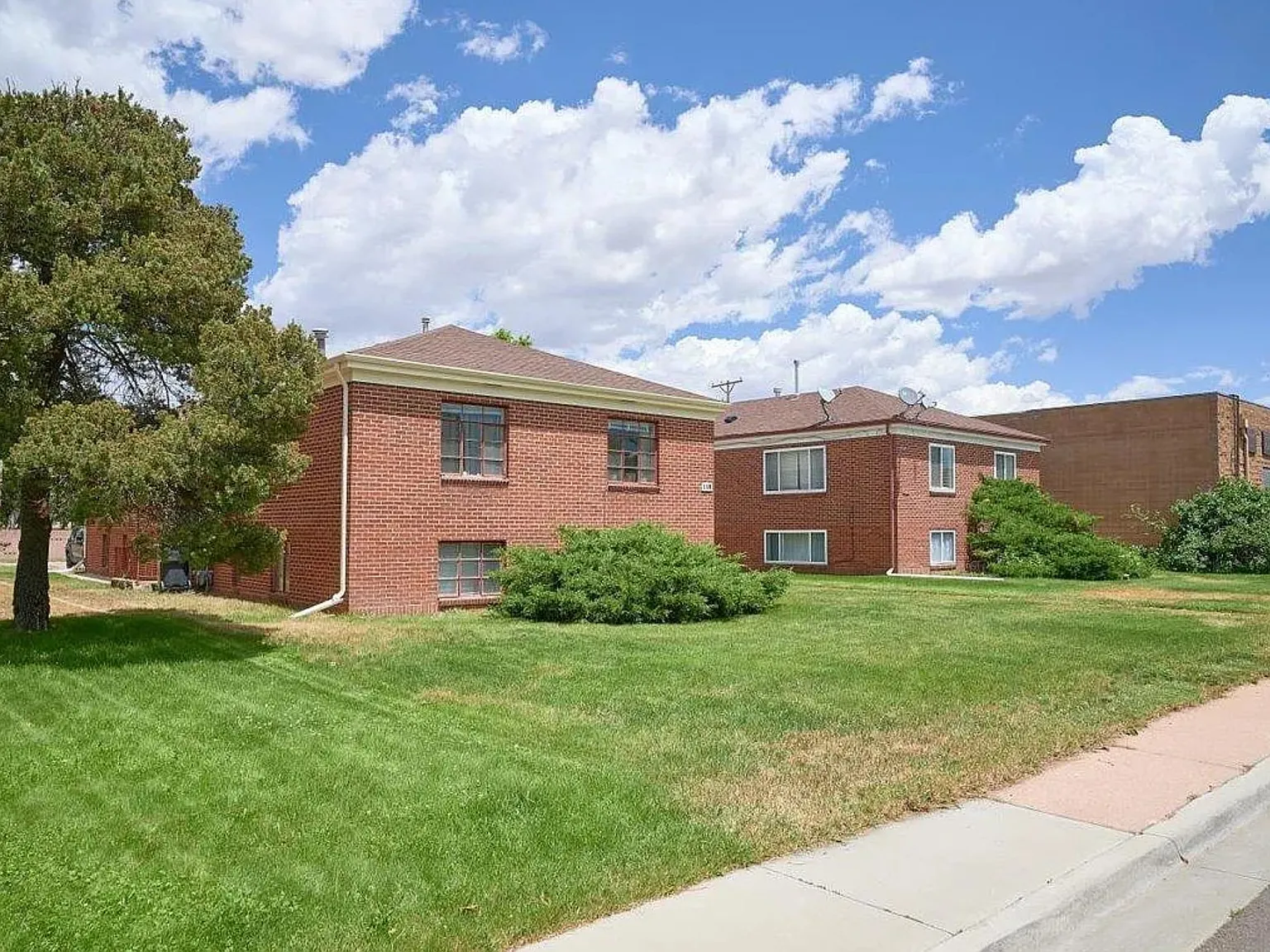 2 bed, 800 sqft, $1,300 — Photo 4