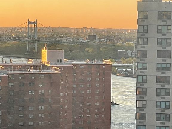 4th image of 300 E 93rd St APT 29E