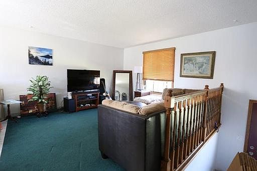 3rd image of 5724 Regent Ave N