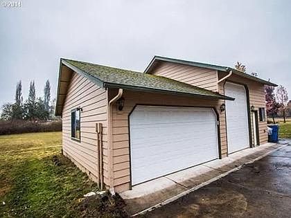 2nd image of 17416 NE 102nd Ave