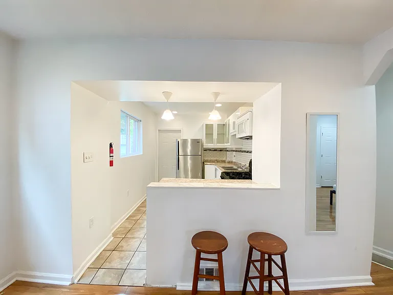 2353 Tilbury Ave — Photo 8