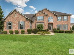 556 Poplar Dr, Yorkville, IL 60560