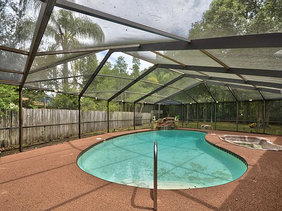 2nd image of 15806 Wheatfield Pl