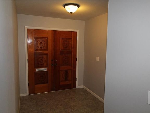5th image of 543 Ashby Dr