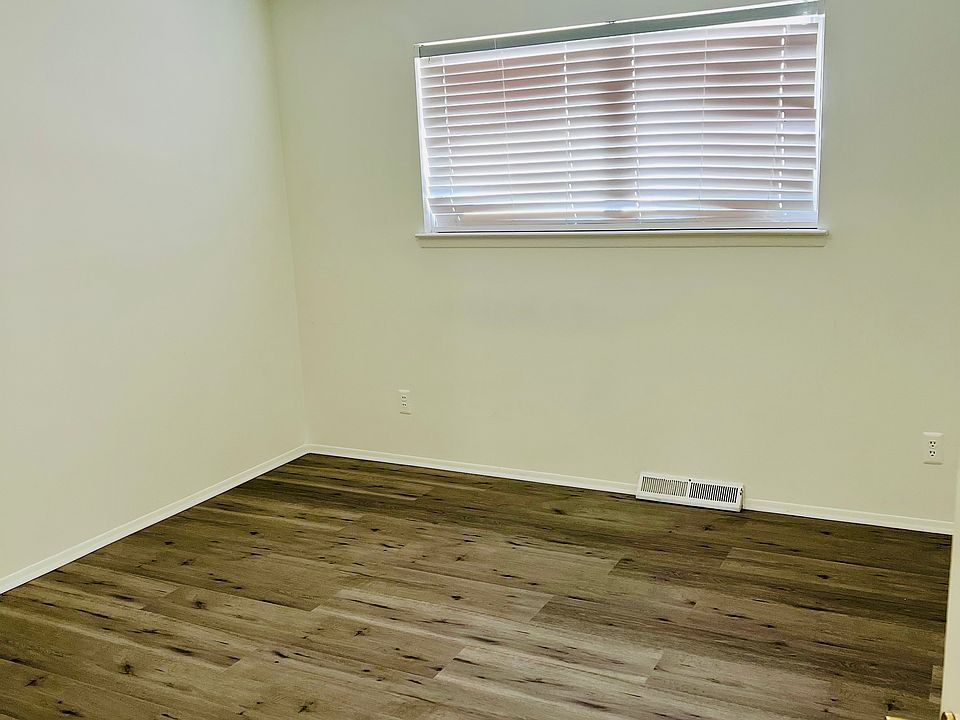 37288 Vernon Dr, photo 9