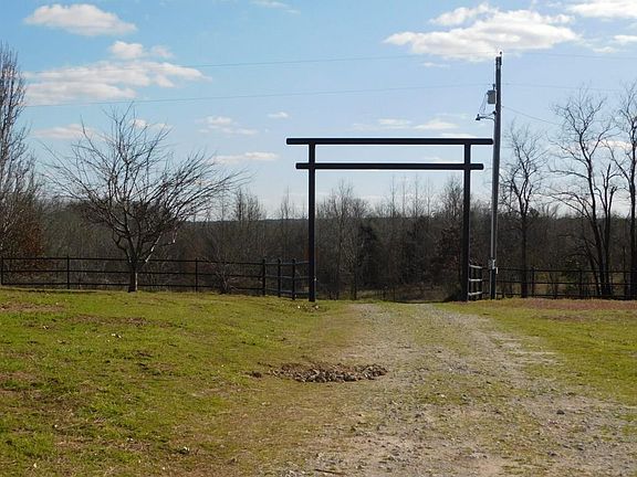 3rd image of 981 County Road 2724