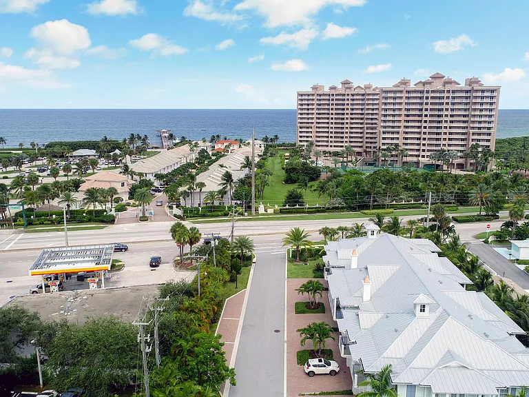 114 Ocean Breeze Dr — Photo 25