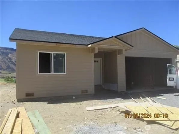 486 Hammond Lane, Rock Island, WA 98850