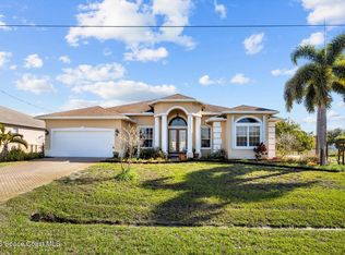 111 SW Ladybug Dr, Port Saint Lucie, FL 34953