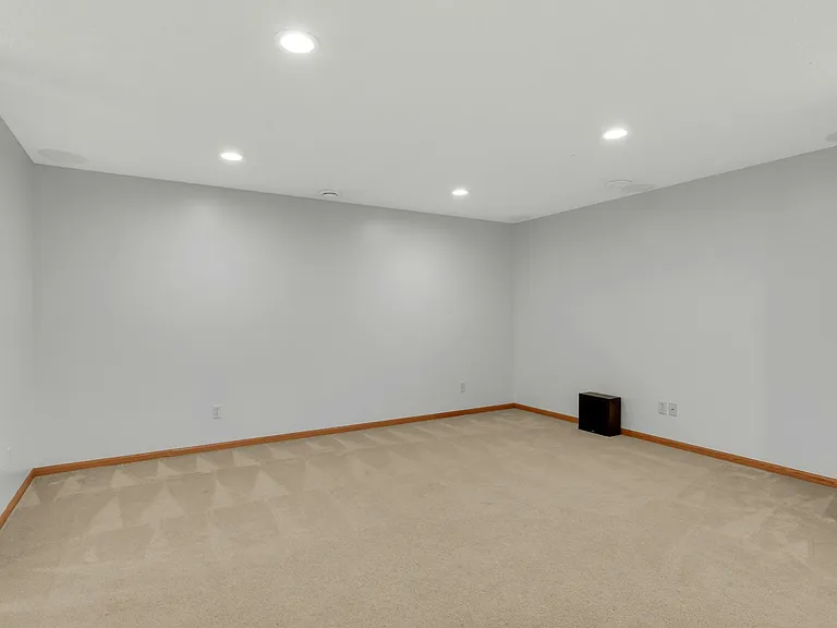 9771 Gable Dr — Photo 22