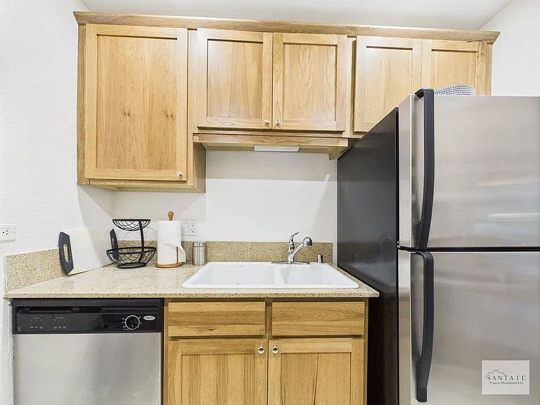 601 W San Mateo Rd #40 — Photo 15