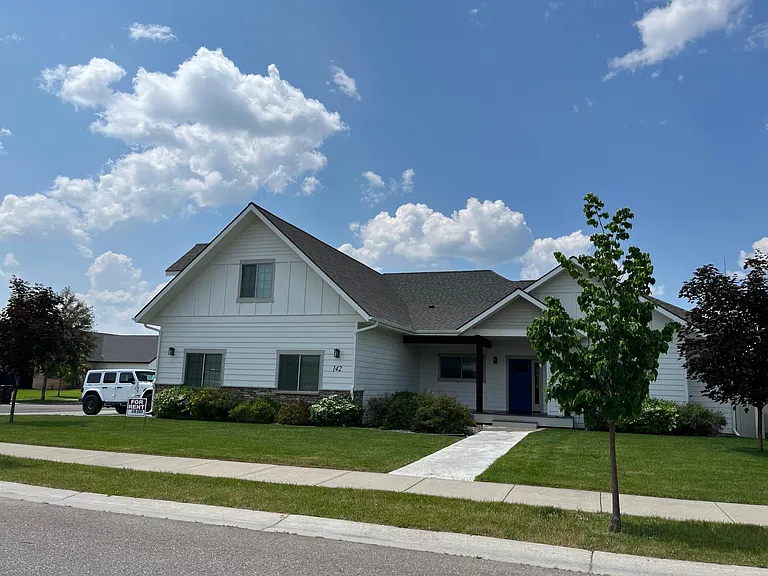 142 Taelor Rd — Photo 3