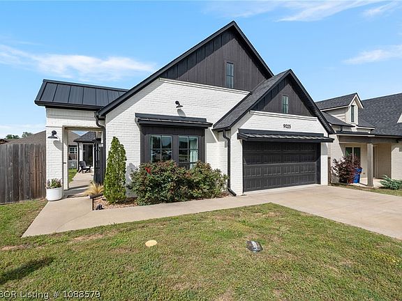 2nd image of 9025 Birkshire Pl