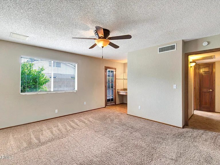 229 E Anderson Ave — Photo 21