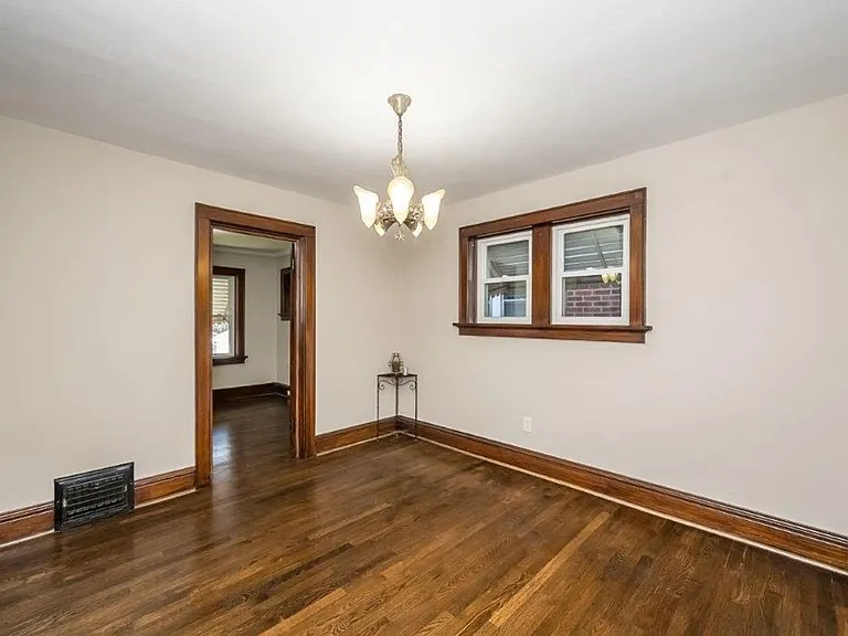 5336 Chippewa St — Photo 4
