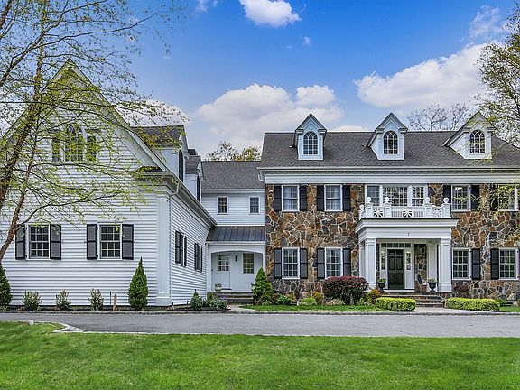 7 Castle Brooke Rd White Plains, NY (04 of 60).jpg