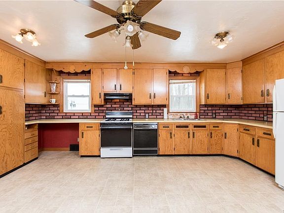 2nd image of 6741 Woodland Dr