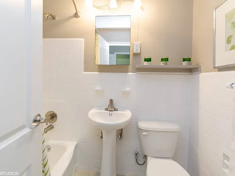Studio model bathroom