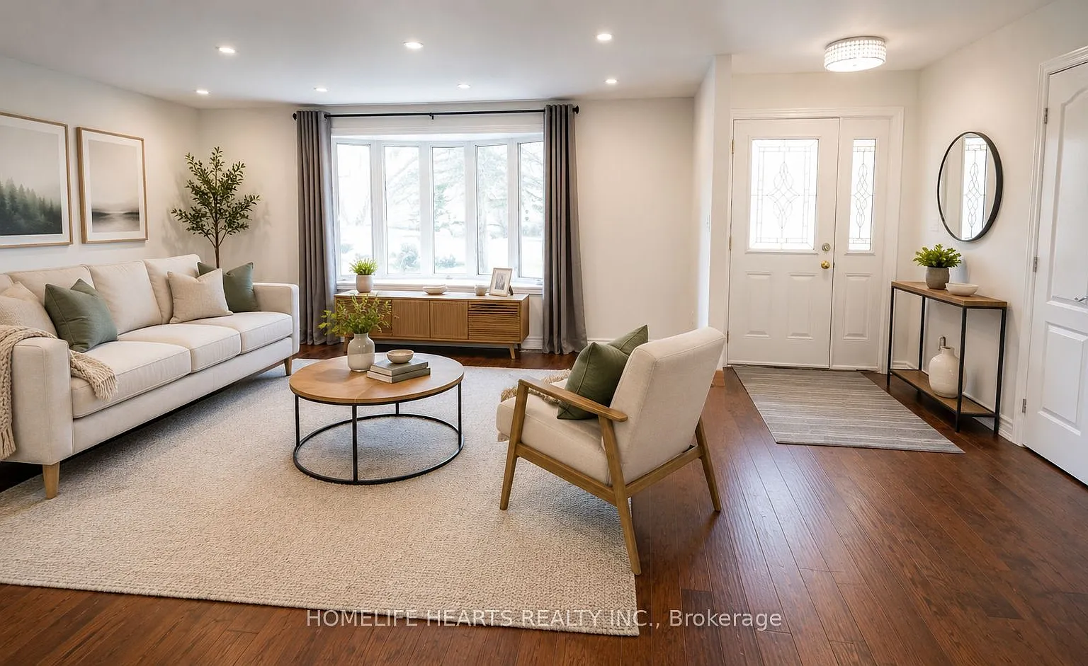 3 bed, $5,000 — Photo 4