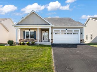 15 Lantana Ln, Rochester, NY 14612