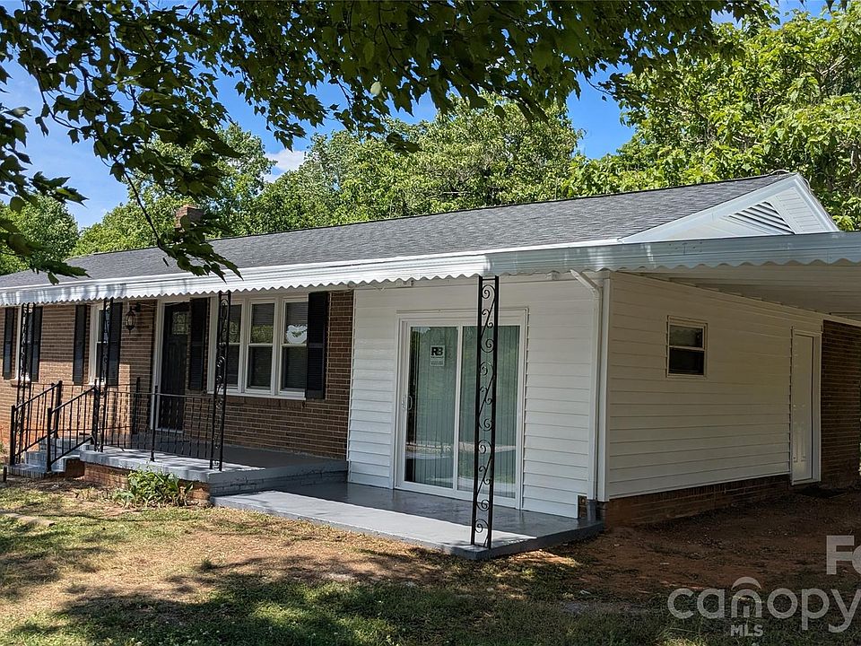 1st image of 424 Kildare Dr