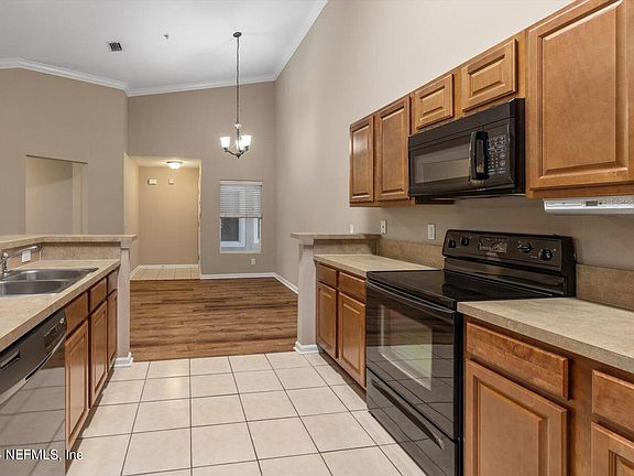 2nd image of 6106 MAGGIES Circle #114
