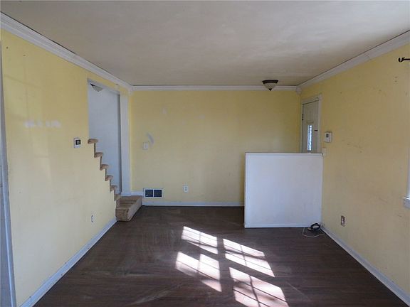 5th image of 1205 Arlington Ave