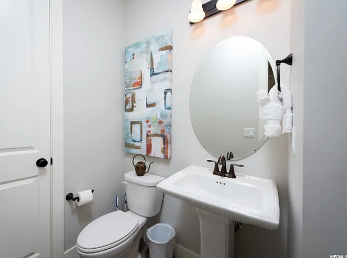 832 S Edgewater Ct — Photo 16