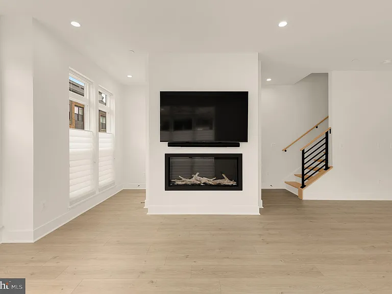 5530 Topaz Ln — Photo 6