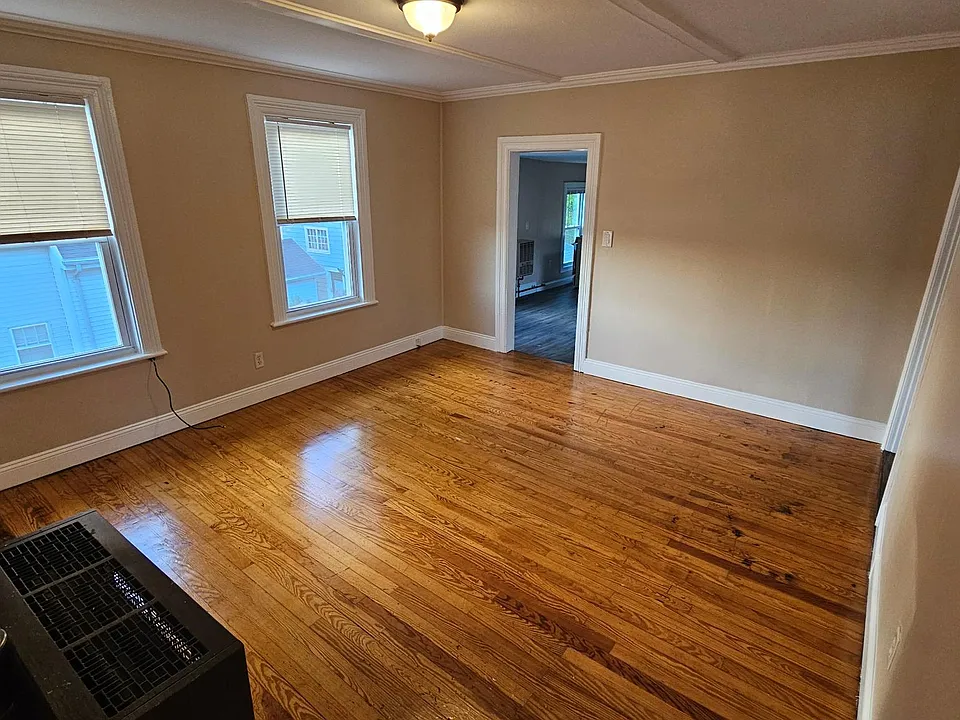 10 Whittier St #2