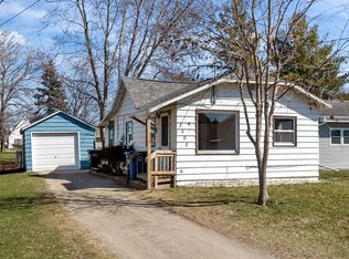 2008 Mitchell St, Oshkosh, WI 54901