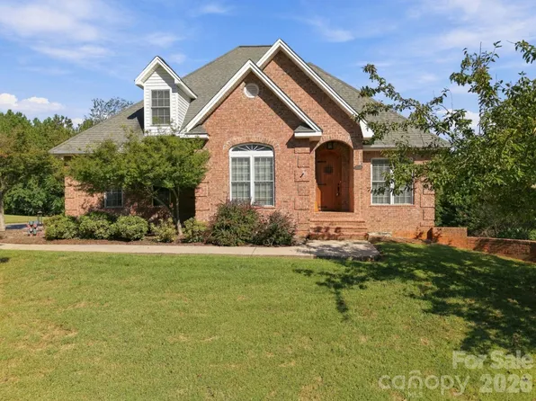 5518 Land Harbour Dr, Granite Falls, NC 28630