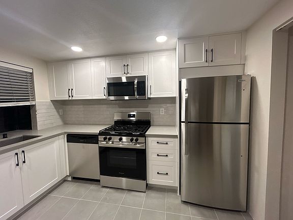 4th image of 511 S El Molino Ave APT 12