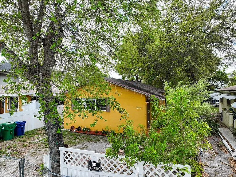 2760 NW 58th St — Photo 34