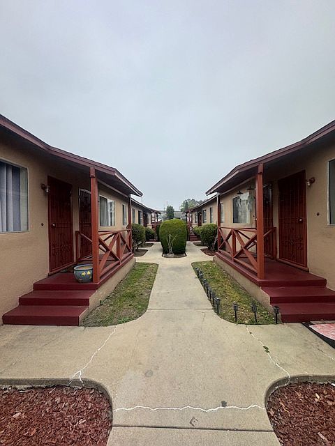 1st image of 553 W Imperial Hwy APT 2