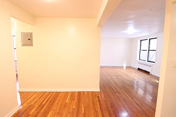 1st image of 14345 Sanford Ave APT 407