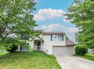 8566 Buckingham Dr, Columbus, IN 47201