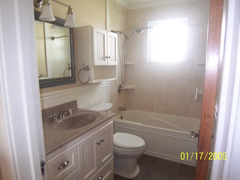 90 Redfern Dr — Photo 10