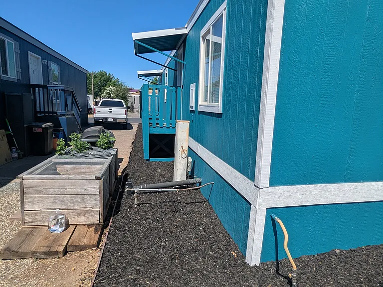 927 E F St #24 — Photo 6