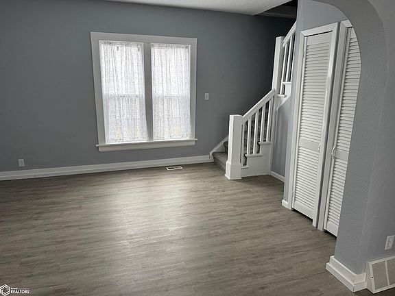5th image of 510 1st St